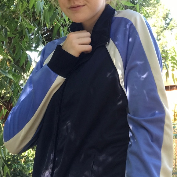 ✨Light Coat - Picture 1 of 4